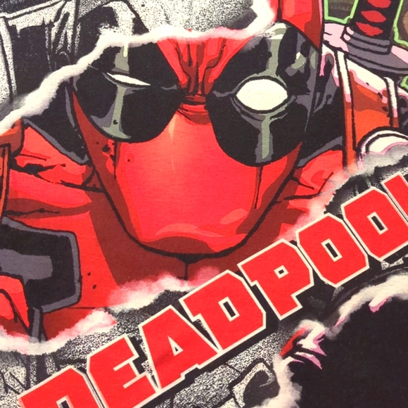 Marvel Other - Deadpool graphic tee